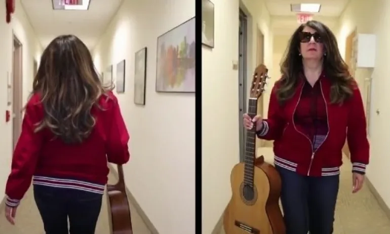 Посланикът на САЩ пя песен на Графа и Любо Киров - Tribune.bg