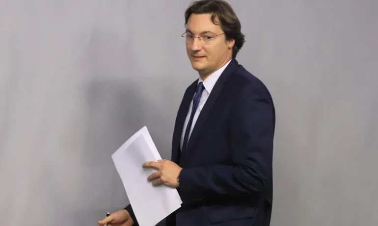 Крум Зарков определи като непремерена заявката на БСП за подкрепа на правителство на Слави - Tribune.bg