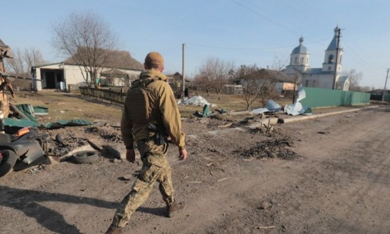 Лондон с остър тон към Москва: Ако използват химическо оръжие, всички варианти са на масата - Tribune.bg
