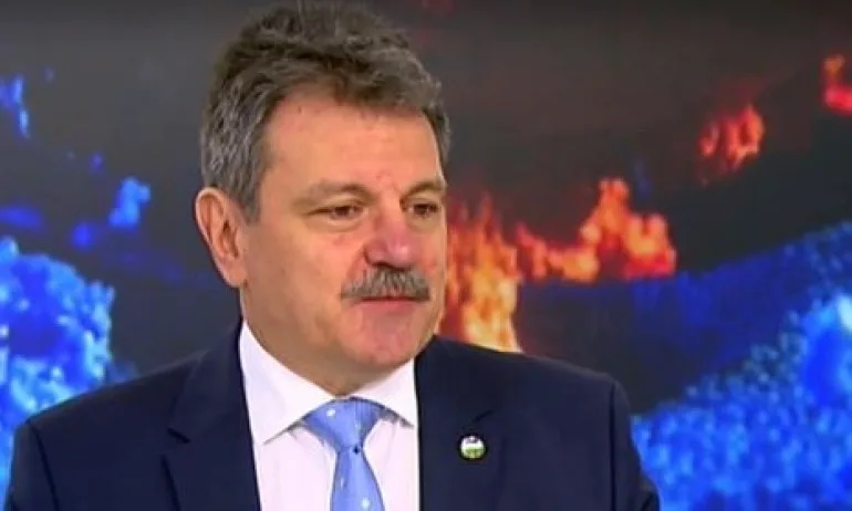 Д-р Симидчиев: В България играем на филма Умирай лесно - Tribune.bg