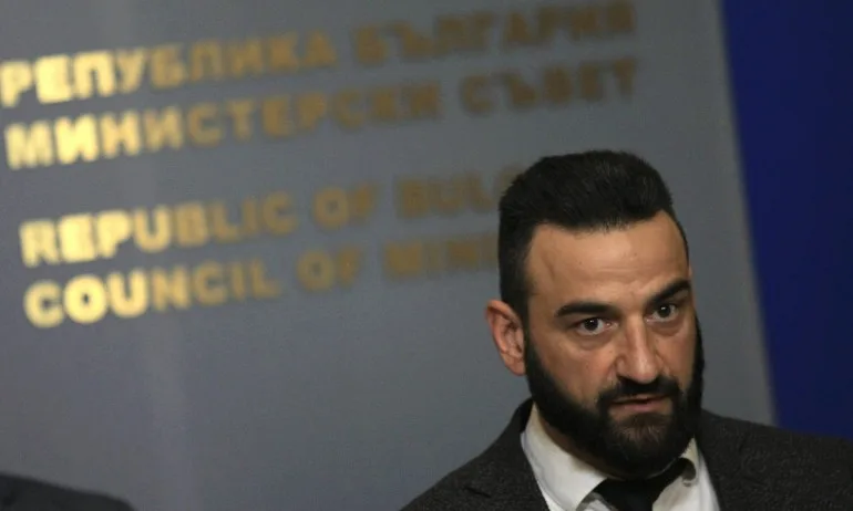 Хиндлиян: Това е гавра, Божков трябва да върне акциите в Левски - Tribune.bg