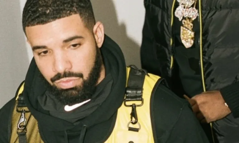 Дрейк оставил 20 000 долара бакшиш на две служителки в Макдоналдс (СНИМКА) - Tribune.bg