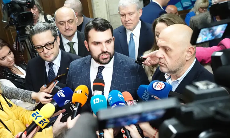 ГЕРБ-СДС се регистрира за изборите: Време е България да има нормално, подготвено правителство 