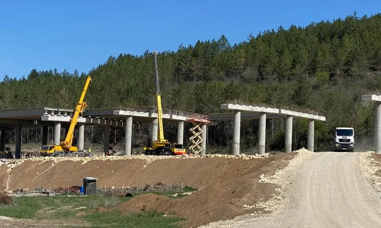 Ремонтите на виадуктите на АМ Хемус ще приключат до края на годината - Tribune.bg