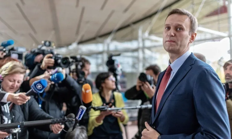 Навални: Новичок имаше и в тялото ми, и по мен - Tribune.bg