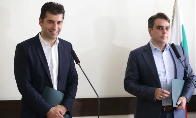 Вигенин за Петков/Василев: Да влезеш в политиката с купуване на партия (с чии пари, впрочем?) е изключително безскрупулен подход - Tribune.bg