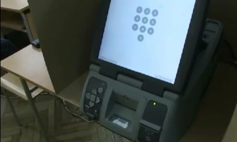 Правната комисия одобри въвеждане на изцяло машинен вот след местните избори - Tribune.bg