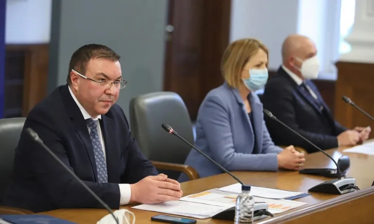 От понеделник: Нови строги мерки срещу COVID в цялата страна - Tribune.bg