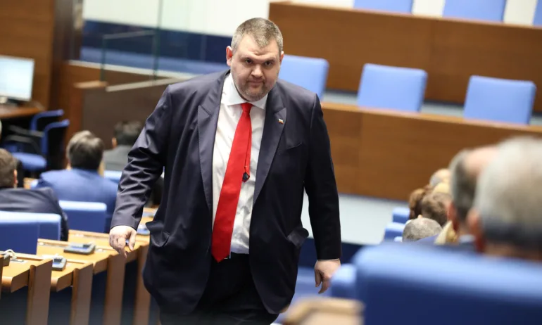 Делян Пеевски: Убеден съм, че загрява нов проект - Tribune.bg