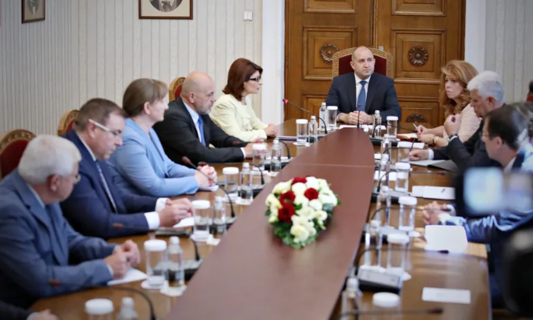 ГЕРБ при Радев: Стабилно мнозинство в този парламент е невъзможно - Tribune.bg