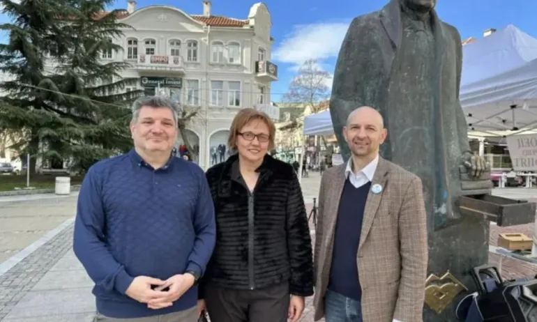 Подгониха добрите сили с паметника им от Сандански (ВИДЕО) - Tribune.bg
