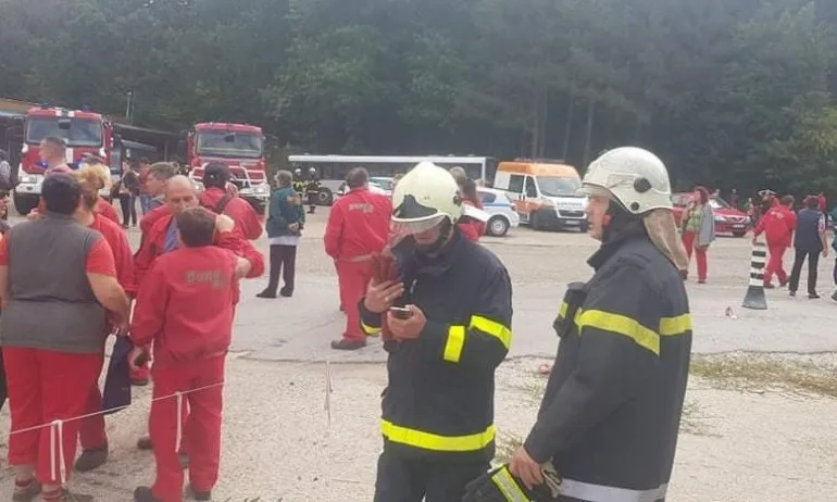 Пожар във военния завод Дунарит, евакуират работниците - Tribune.bg