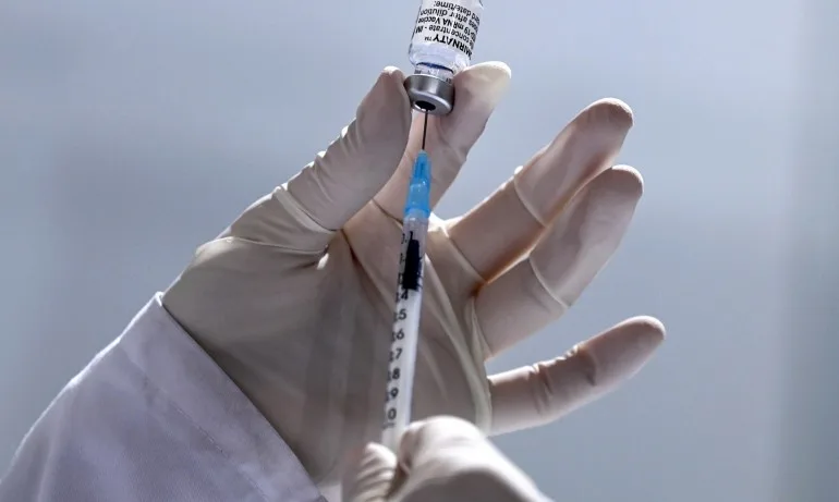 Над 152 000 дози ваксини срещу COVID-19 пристигнаха у нас - Tribune.bg
