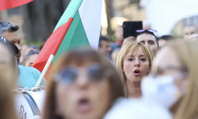 Манолова: Орешарски предложи Пеевски, но казах, че съм аз - Tribune.bg