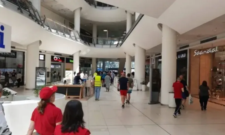 Евакуация в столичен мол (ОБНОВЕНА) - Tribune.bg