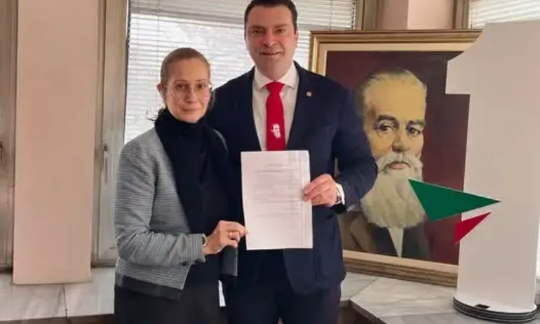 Калоян Паргов се регистрира за прекия избор на председател на БСП - Tribune.bg