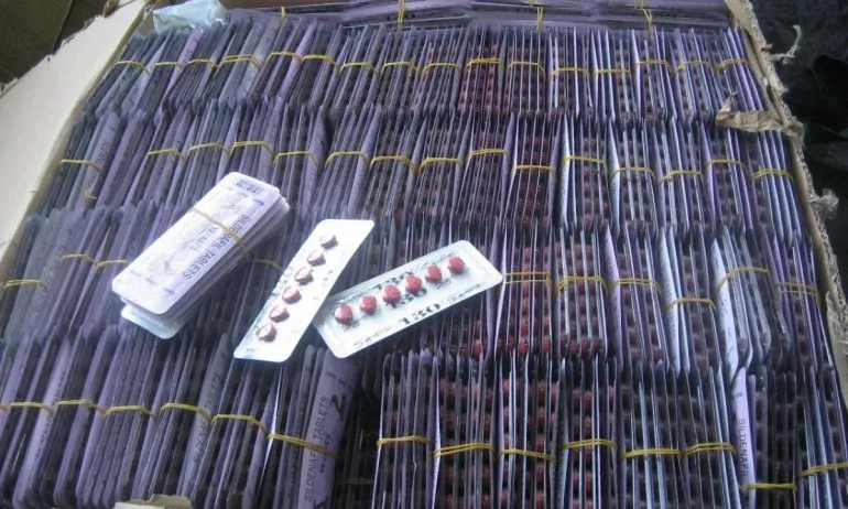 Откриха близо 8 000 опаковки сексуални стимуланти на Дунав мост - Tribune.bg