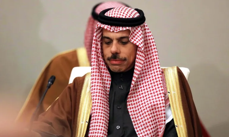 Саудитска Арабия призова ЕС и САЩ да вдигнат санкциите срещу Сирия - Tribune.bg