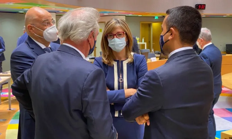 България подкрепя санкции срещу хората в Беларус, отговорни за изборните фалшификации и репресиите на населението - Tribune.bg