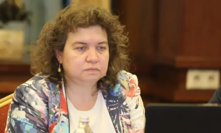 Наталия Киселова: Възможно е президентът да влезе в спора за референдума на Възраждане - Tribune.bg