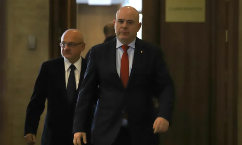 Иван Гешев: Правна реформа е промяна в целия модел, а не само в един сегмент - Tribune.bg