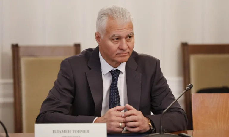 Радев е издал указ за освбождаването на Пламен Тончев като председател на ДАНС - Tribune.bg