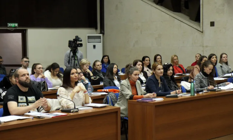 Бизнес академия BASE стартира в Благоевград с рекорден брой предприемачи, кметът Илко Стоянов приветства участниците - Tribune.bg