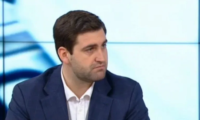 Ще проверяваме реалния километраж на колите втора ръка през телефона - Tribune.bg