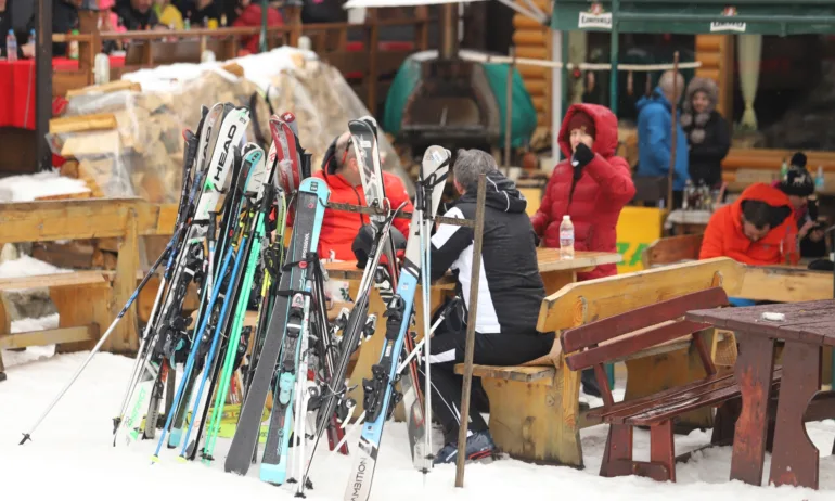 276 извънредни проверки в зимните курорти са извършили от БАБХ - Tribune.bg