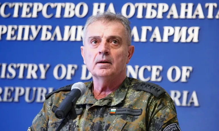 Адмирал Емил Ефтимов поиска освобождаване от военна служба - Tribune.bg