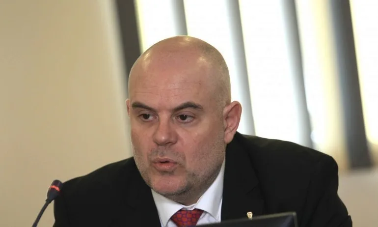 Гешев: Не съм за по-строги, а за радикални мерки - Tribune.bg