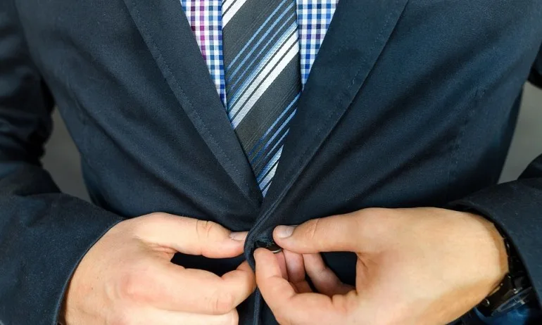 Депутат: Парламентът е антиеротично място, но съм правил 300 пъти секс там - Tribune.bg