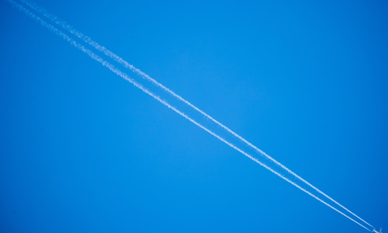 Самолет наруши въздушното пространство на България, Унгария, Сърбия и Румъния - Tribune.bg