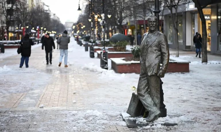 Над 140 пострадали за едно денонощие в София заради заледени улици - Tribune.bg