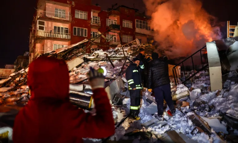 Жертвите на труса в Турция и Сирия надмина 11 200, изпратихме още един Спартан със спасители /ОБНОВЯВА СЕ/ - Tribune.bg