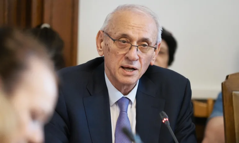 Силви Кирилов: До края на годината очакваме да пристигнат още два медицински хеликоптера - Tribune.bg