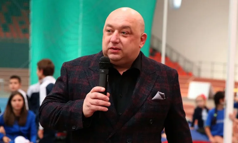 Кралев и двама евродепутати ще разясняват на младите как да развиват потенциала си в България - Tribune.bg