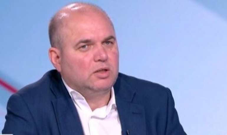 Владислав Панев: Няма да има консенсус за връщане на хартиената бюлетина - Tribune.bg