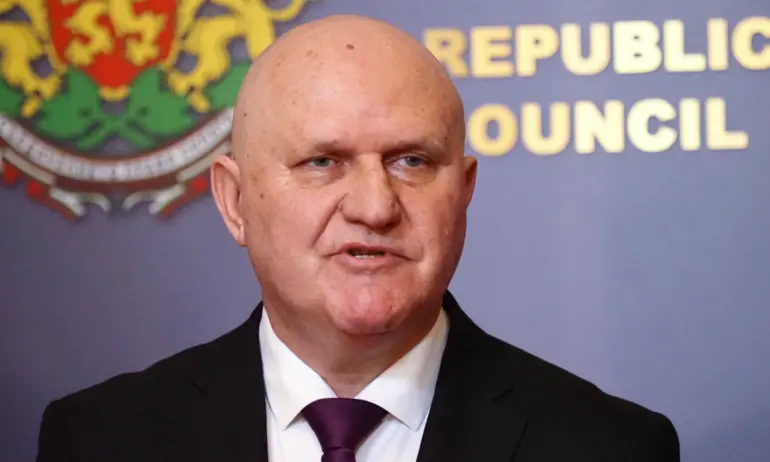 Парламентът отказа да изслуша министър Цоков за продажбата на Школо - Tribune.bg