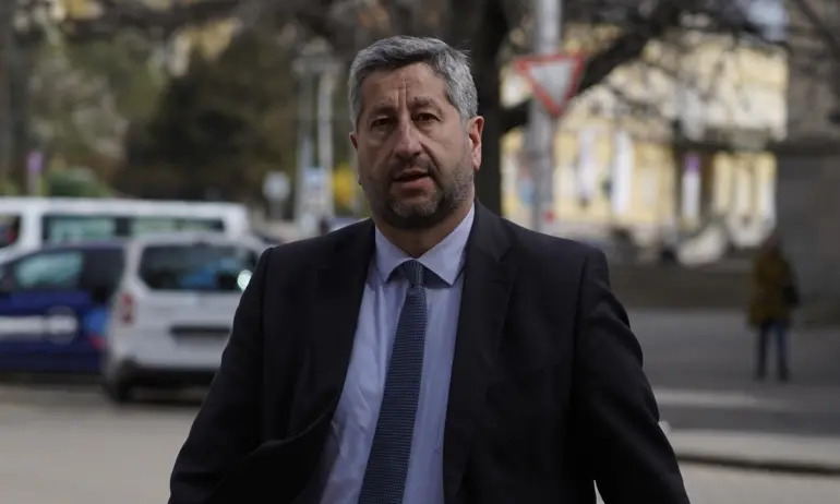 Христо Иванов: Тази кална кампания е предсмъртният писък на Пеевски