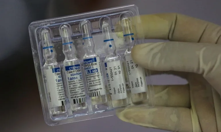 Русия регистрира еднодозовата си ваксина Спутник Лайт - Tribune.bg