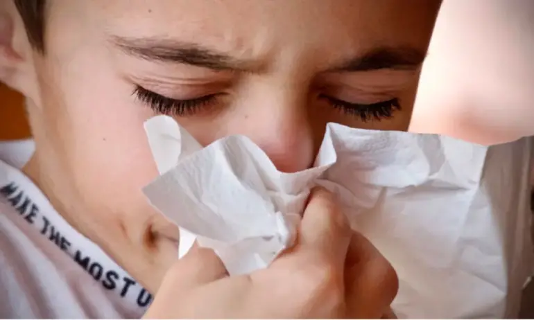 Педиатър: Втората грипна вълна е факт, зачестяват ларингитите при децата - Tribune.bg