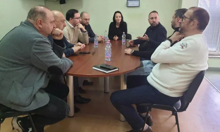 Кандидатите от ГЕРБ/СДС – Варна се срещнаха с браншовите организации на заведенията - Tribune.bg