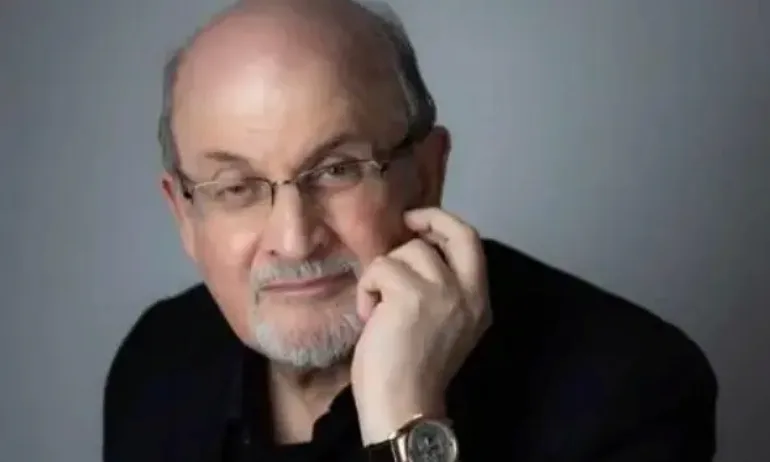 Намушкаха с нож на сцената преди лекция известния британски писател Салман Рушди (ВИДЕО/СНИМКИ) - Tribune.bg