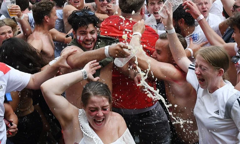 Защо никой не протестира, че английските джентълмени поругаха националния ни химн? - Tribune.bg