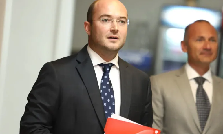 Осигурен е газът за зимния сезон за Топлофикация-София, отписаха им 680 млн. лв. задължения - Tribune.bg