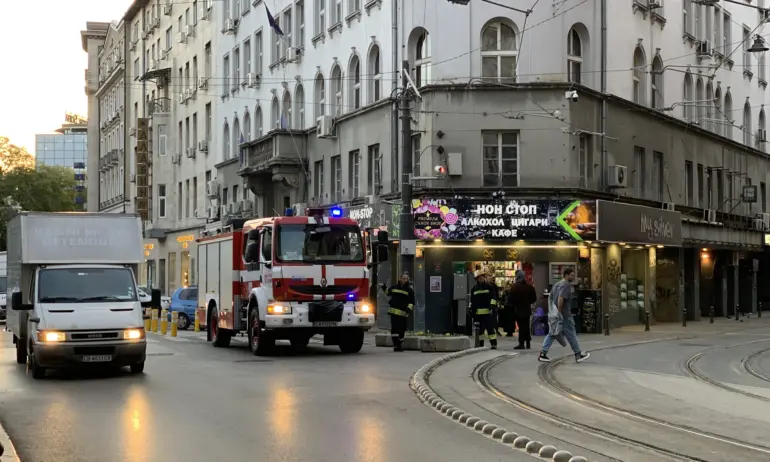 Пожар горя в магазин за дрехи на столичната ул. Алабин - Tribune.bg