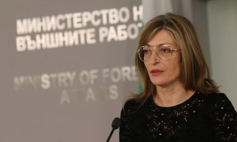 Захариева: Правим всичко възможно за нормалното протичане на вота в чужбина - Tribune.bg