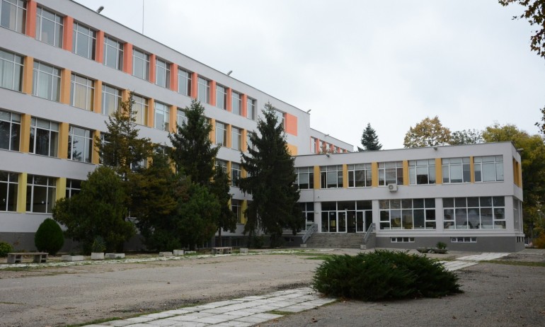 Реновираната сграда на държавно спортно училище във Варна (СНИМКИ) - Tribune.bg