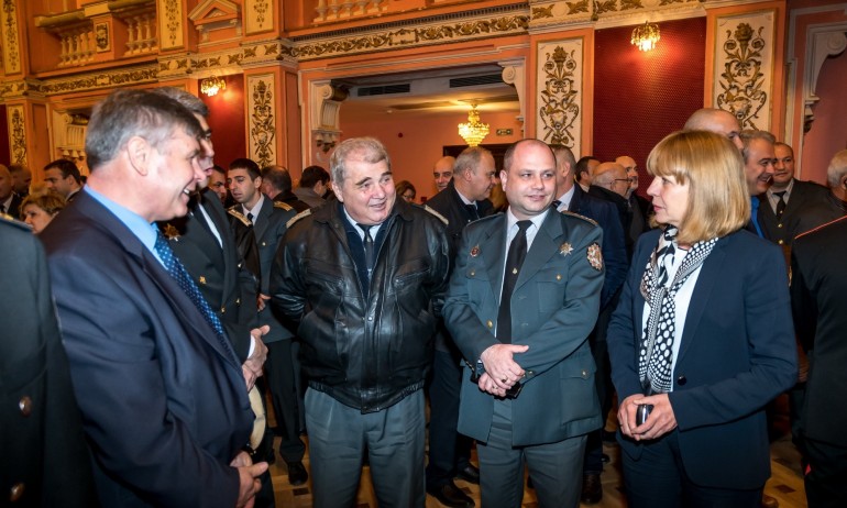 Гл. комисар Николов: 253-ма души са новоназначени в Пожарната - Tribune.bg